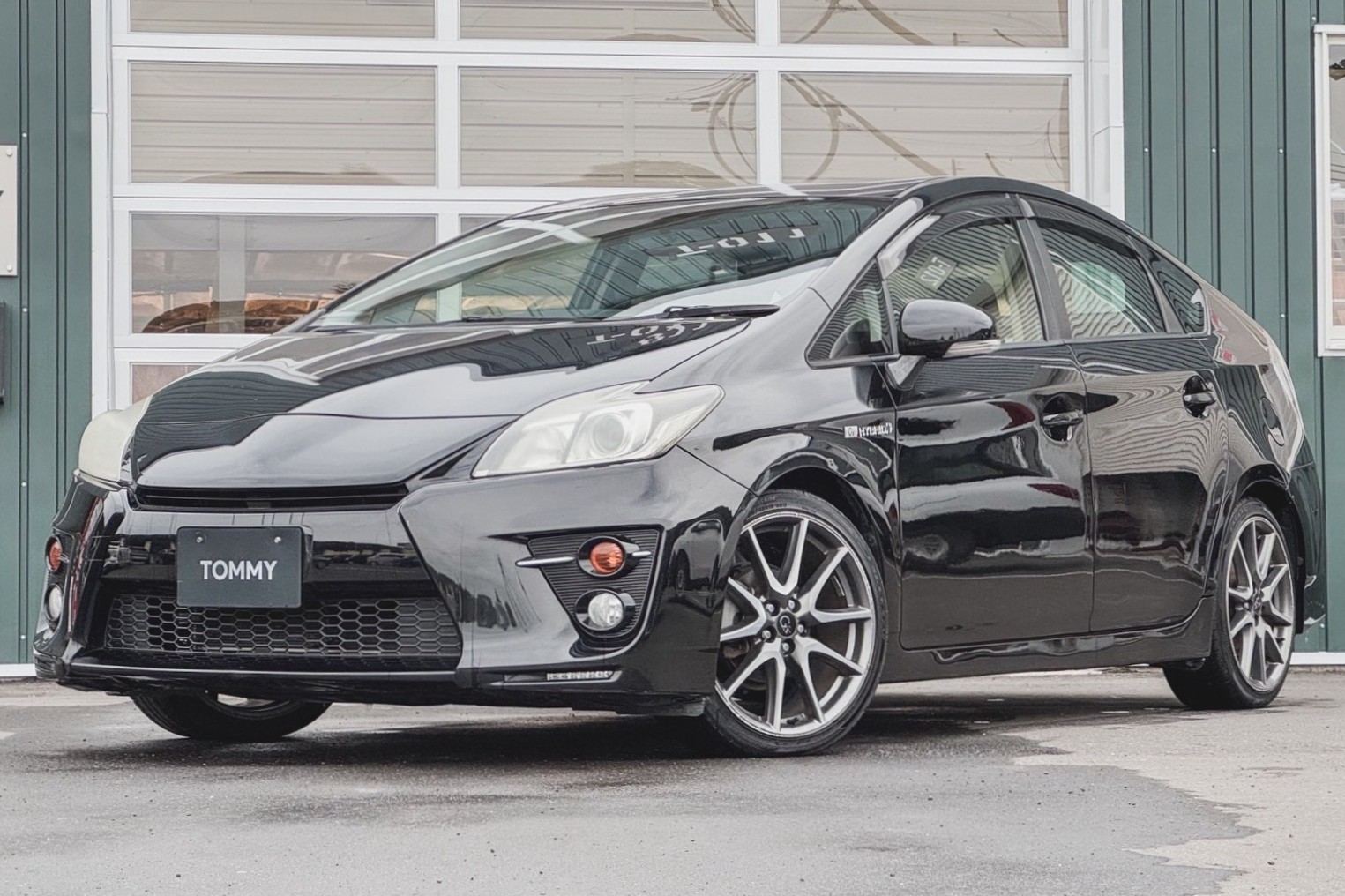 トヨタ プリウス 1.8Sツーリングセレクション G's　バックカメラ・ETC・フルセグ・スマートキー・