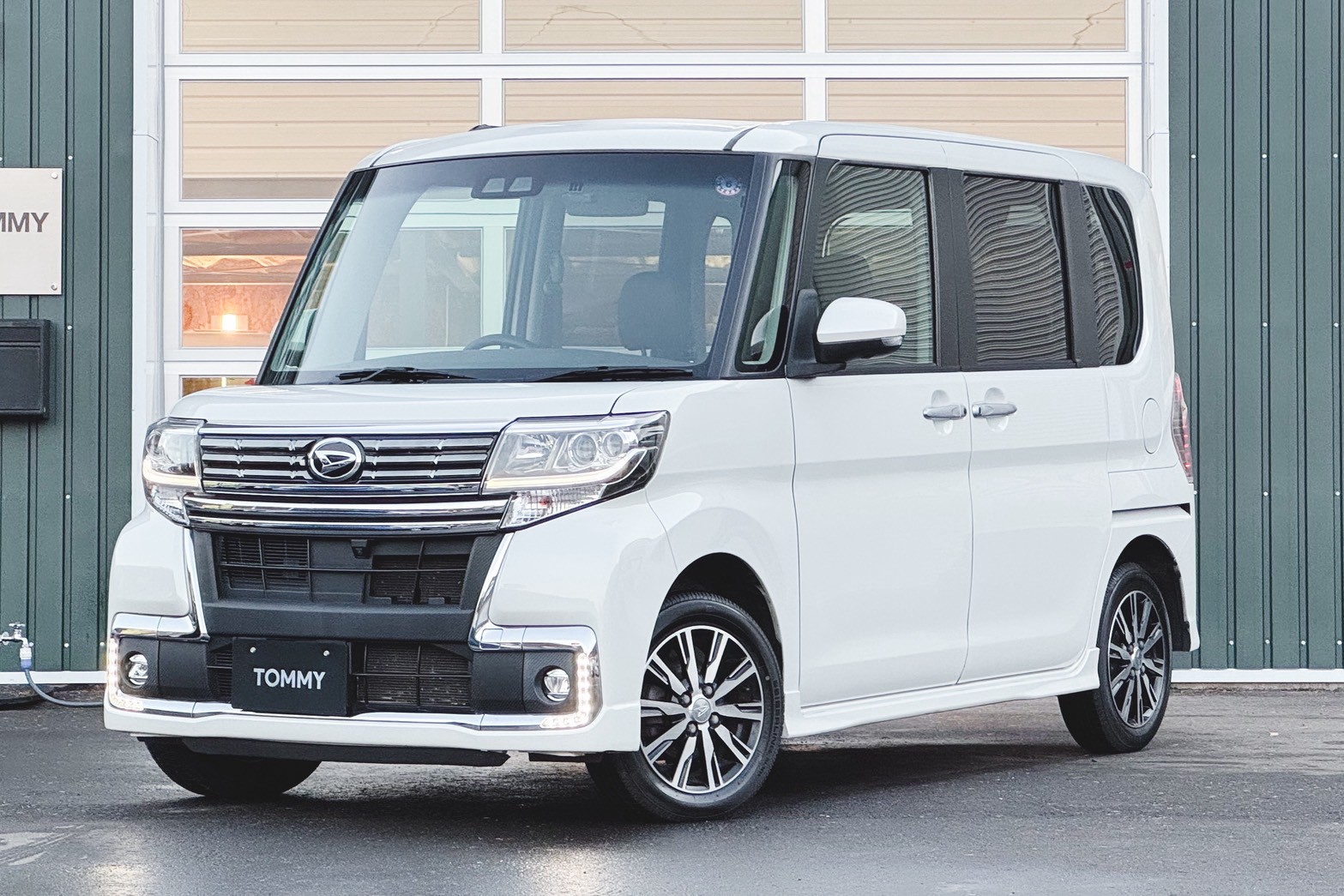 ダイハツ タントカスタムXトップEDリミテッドSAⅢ 4WD　スマートアシストIII・パノラマモニター・バックカメラ・両側電動スライドドア・ターボ・オートハイビーム