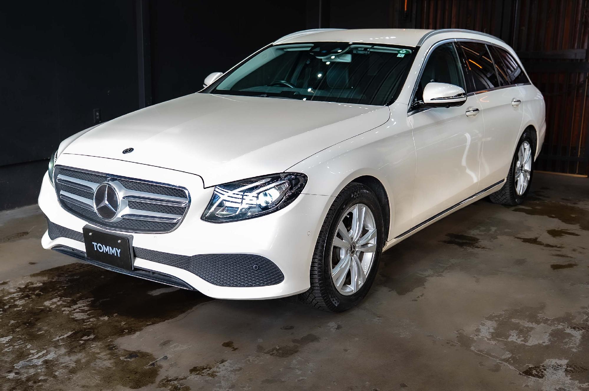 メルセデス・ベンツ E200 4マチック ワゴンAVG(BSG) 4WD　ブルメスタ ETC 2.0 全周囲カメラ BSA