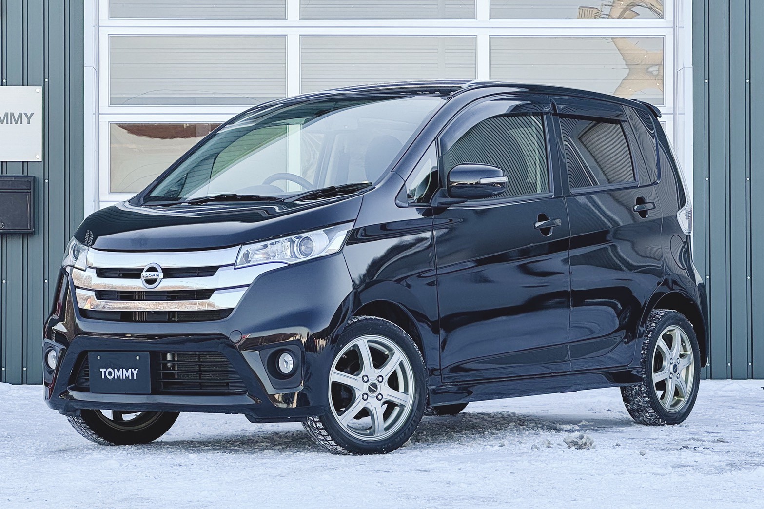 日産 デイズ ハイウェイスターGターボ 4WD　バックカメラ・全方位カメラ・エンジンスターター・スマートキー・シートヒーター