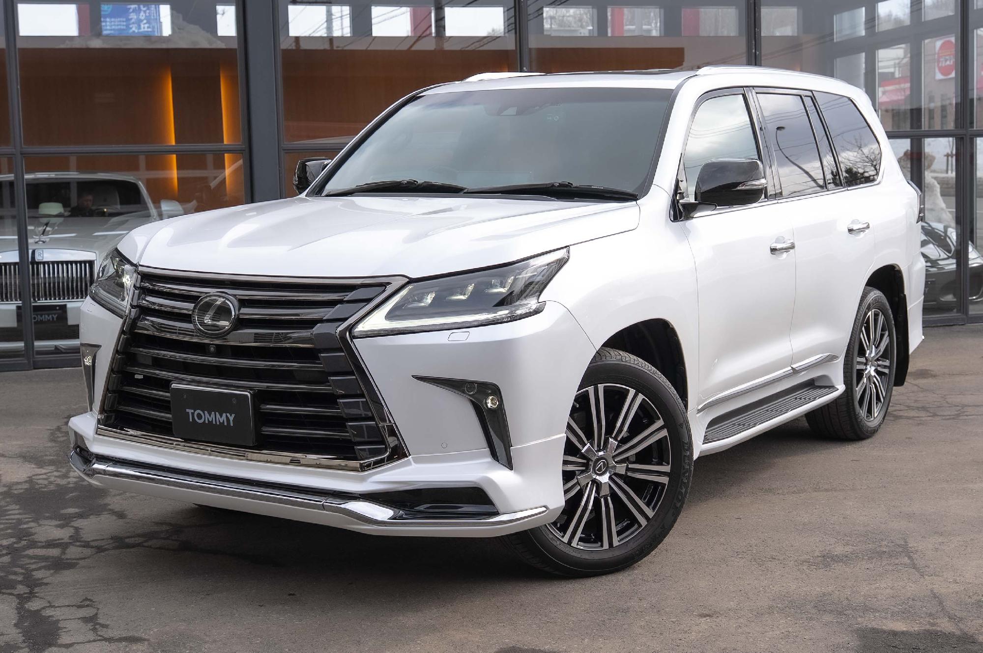 レクサス LX570  ブラック シークエンス 4WD　モデリスタ マクレビ リアエンタ ムーンルーフ 全周囲カメラ