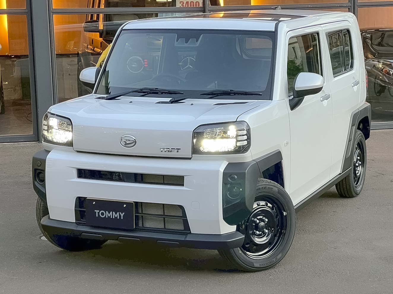 ダイハツ タフト 660X 4WD　スマアシ ガラスルーフ バックカメラ 